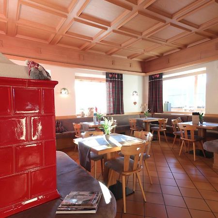 וארנה Hotel Alla Rocca מראה חיצוני תמונה